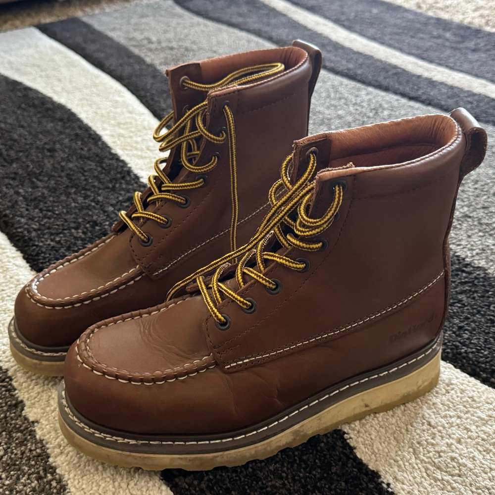 Moc toe Diehard boots